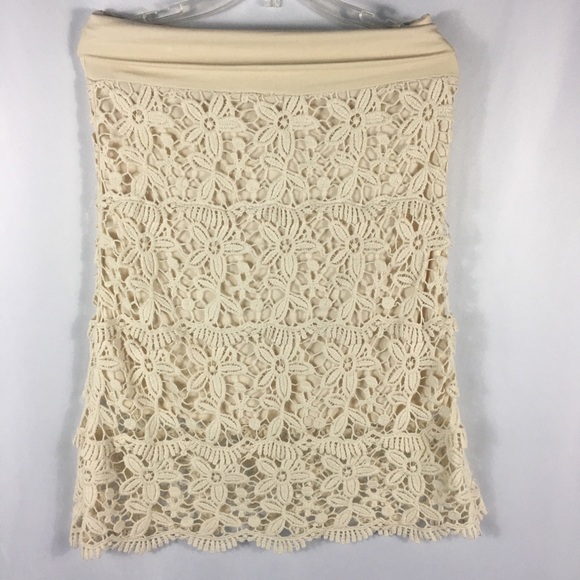 Solitude Cream Lace Skirt - Picture 3 of 5